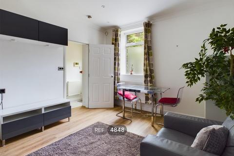 undefined, Pearson Park, HU5 2TG