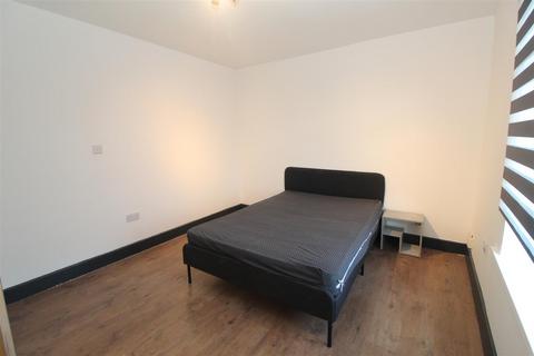 2 bedroom flat to rent, Llantrisant Street, Cardiff CF24