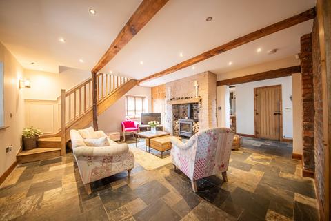 undefined, Smithy Brow, Croft, WA3
