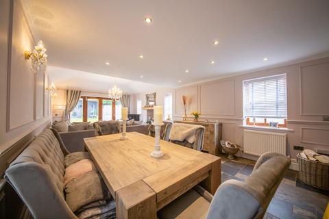 undefined, Smithy Brow, Croft, WA3