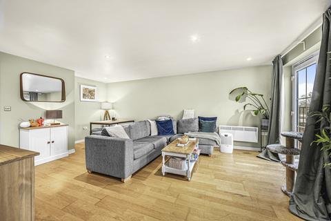 2 bedroom flat for sale, Dukes Court,  East Dulwich, SE22