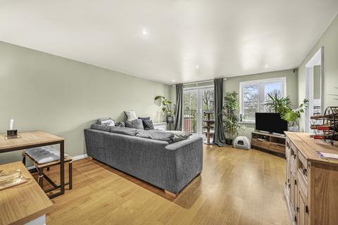 2 bedroom flat for sale, Dukes Court,  East Dulwich, SE22