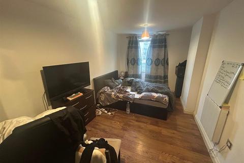 undefined, Hamlyn House, Feltham