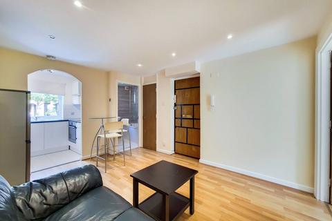 1 bedroom flat to rent, Ironmongers Place, Isle Of Dogs, London, E14