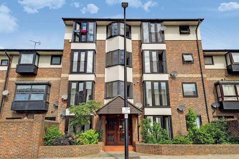 1 bedroom flat to rent, Ironmongers Place, Isle Of Dogs, London, E14