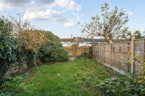 4 bedroom terraced house for sale, Fairlands Avenue, Thornton Heath, CR7