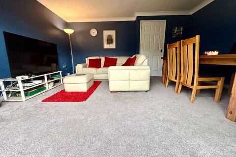 3 bedroom terraced house to rent, Riley Drive, Birmingham B36