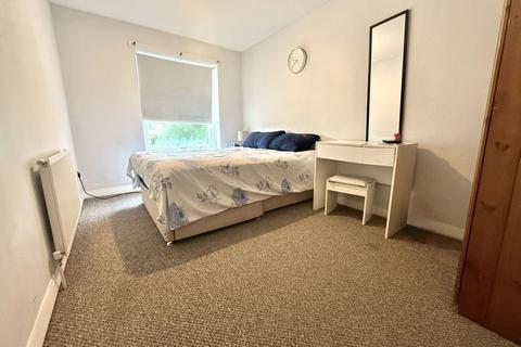 3 bedroom terraced house to rent, Riley Drive, Birmingham B36