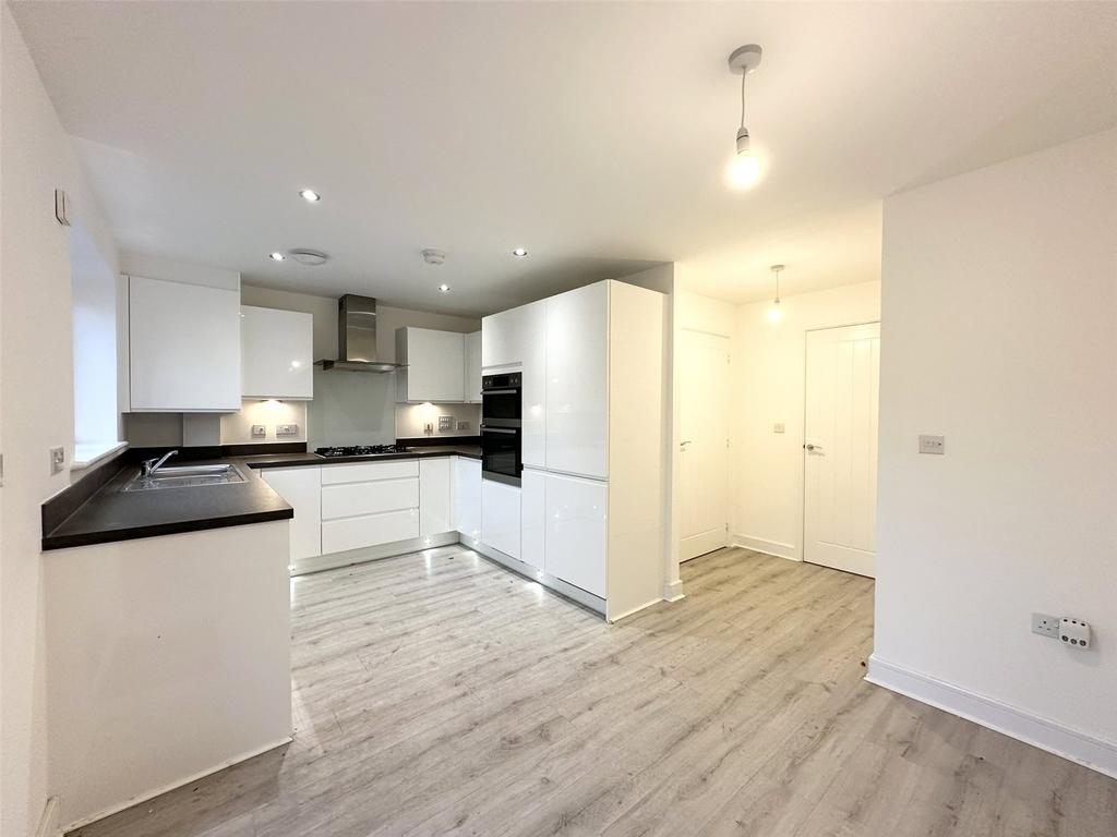 Kitchen/Dining