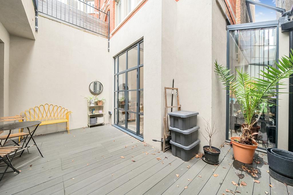 1381329 5 6914931...