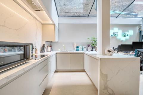 undefined, Gordon Road, London