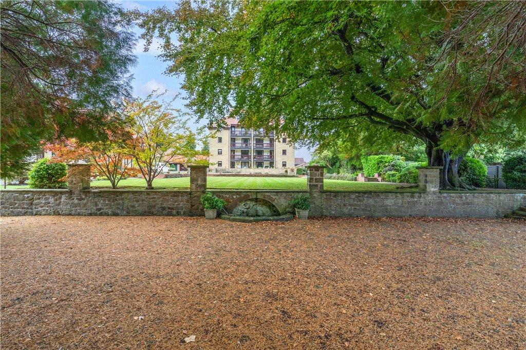 Communal Grounds