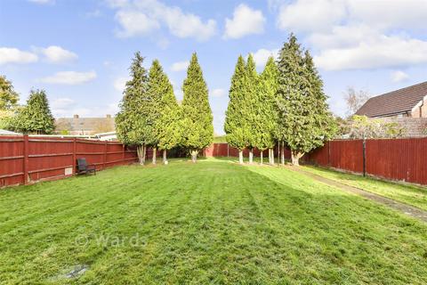4 bedroom semi-detached house for sale, Queen Elizabeth Square, Maidstone ME15