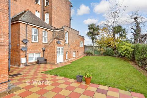2 bedroom ground floor flat for sale, Station Road, Herne Bay, Kent