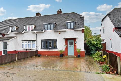 3 bedroom semi-detached house for sale, Byron Way, Romford, Essex