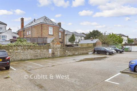 1 bedroom ground floor flat for sale, Lyon Street, Bognor Regis, West Sussex
