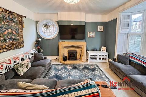 undefined, Regent Street, Church Gresley DE11
