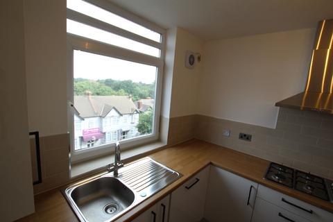 2 bedroom flat for sale, Valebrook appt,  Park Avenue, Ilford,IG1 4RT