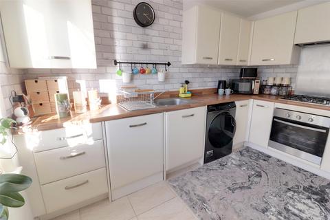 3 bedroom end of terrace house for sale, House Field Meadow, Launceston, Cornwall, PL15