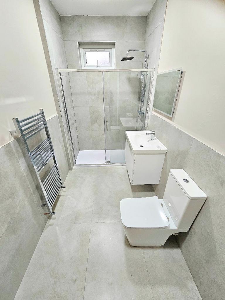 First Floor Bathroom