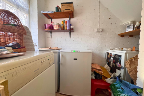 3 bedroom semi-detached house for sale, Badsey Road, Oldbury