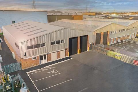 Warehouse to rent, Runnings Cheltenham GL51 9PT