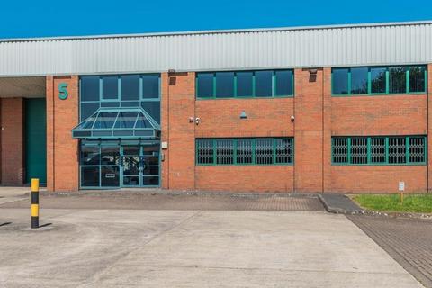 Warehouse to rent, Cribbs Causeway Bristol BS10 7TT