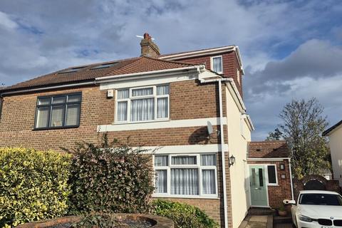 4 bedroom semi-detached house to rent, Margaret Road, Bexleyheath DA5