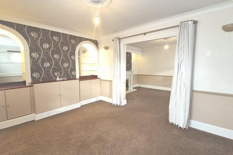 4 bedroom semi-detached house to rent, Margaret Road, Bexleyheath DA5