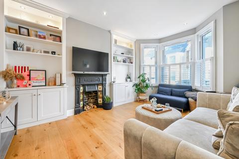 1 bedroom maisonette to rent, Buckmaster Road, SW11