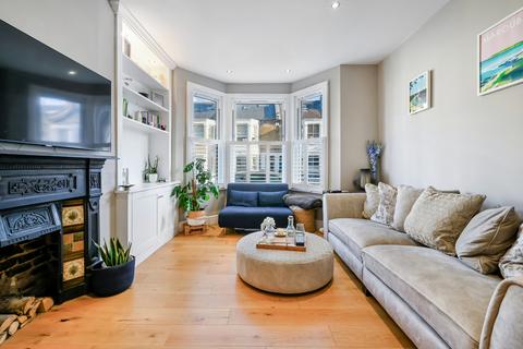 1 bedroom maisonette to rent, Buckmaster Road, SW11