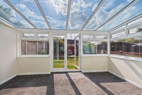 3 bedroom semi-detached house for sale, Silverwood Close, Grays, RM16