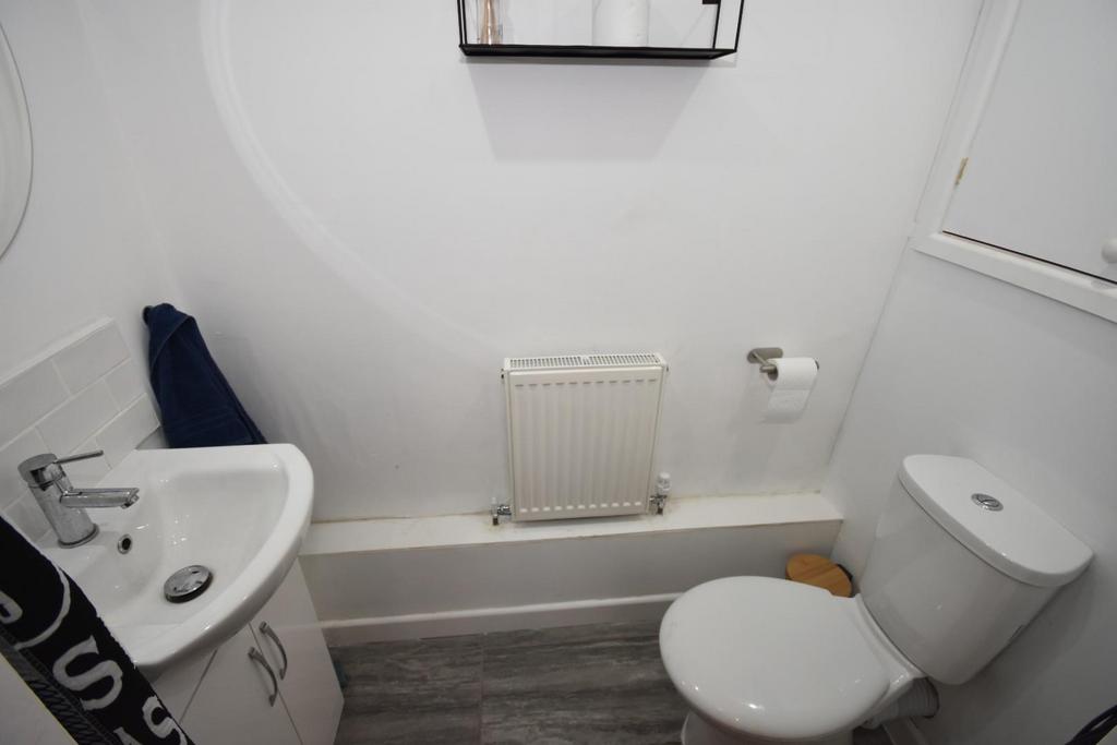 Downstairs wc.jpg