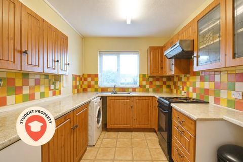 6 bedroom semi-detached house to rent, Station Road, Filton, Bristol, South Gloucestershire, BS34