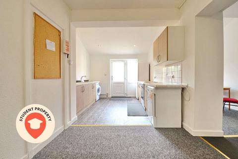 6 bedroom semi-detached house to rent, Station Road, Filton, Bristol, South Gloucestershire, BS34