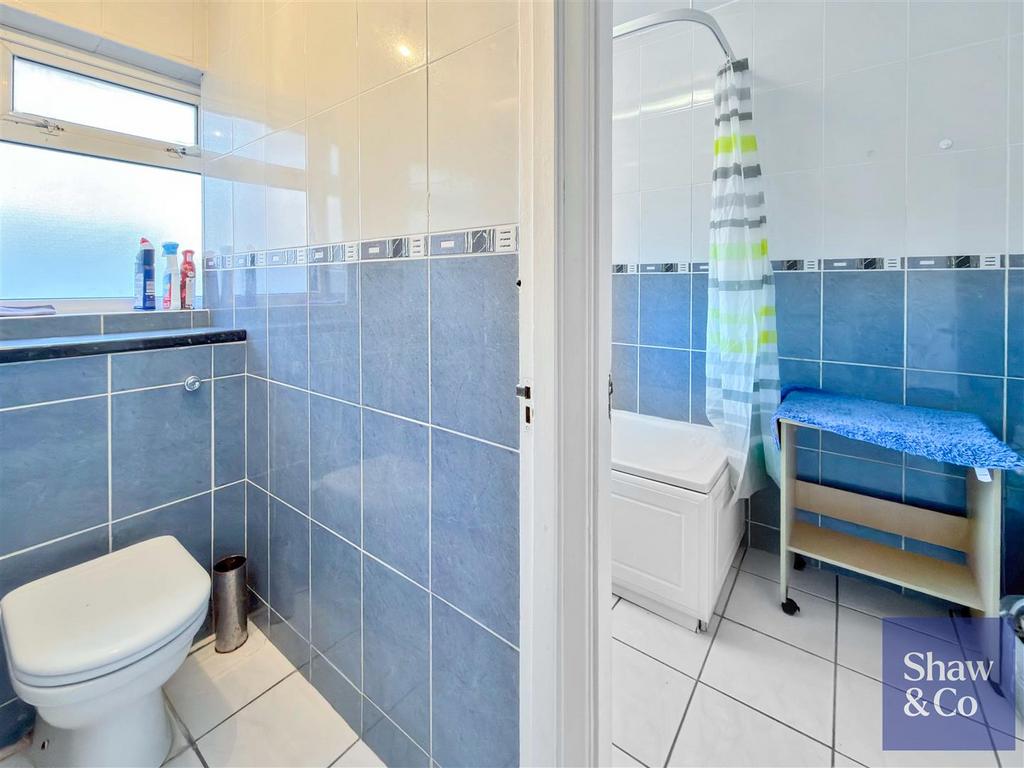 Toilet.jpeg