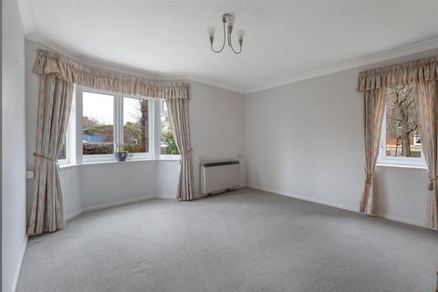 1 bedroom retirement property for sale, Canterbury Court, Station Road, Dorking, Surrey, RH4