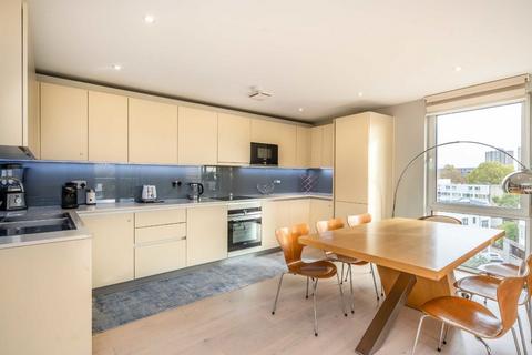 3 bedroom flat for sale, Plough Road, Battersea SW11