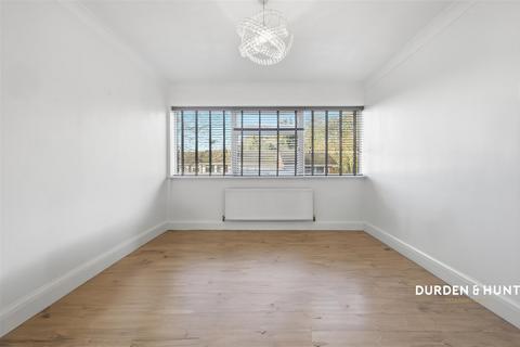 undefined, Leonard Way, Brentwood, CM14