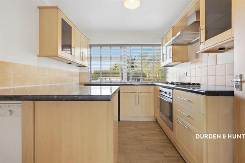 undefined, Leonard Way, Brentwood, CM14