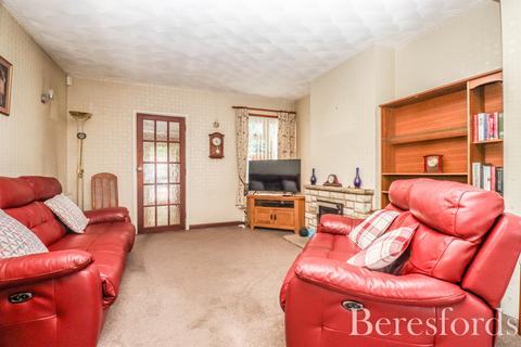 3 bedroom terraced house for sale, Henry Road, Chelmsford, CM1