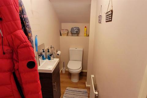 2 bedroom house to rent, Herring Road, Atherstone, CV9 2NZ