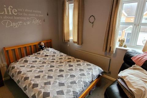 2 bedroom house to rent, Herring Road, Atherstone, CV9 2NZ