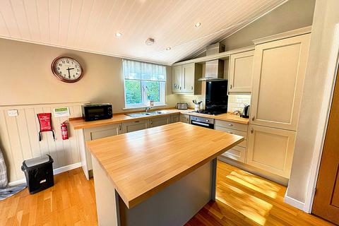 2 bedroom lodge to rent, Golden Cross, Hailsham, BN27