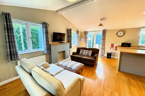2 bedroom lodge to rent, Golden Cross, Hailsham, BN27