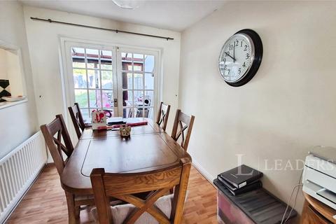 4 bedroom terraced house for sale, Whinchat Close, Fareham, Hampshire