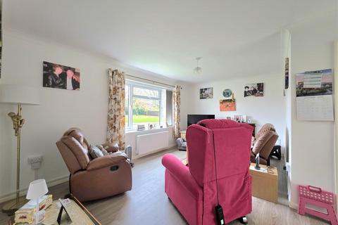 undefined, Chestnut Avenue, Donington,