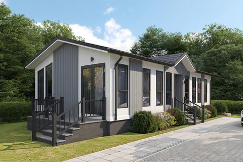 2 bedroom park home for sale, Iver, Buckinghamshire, SL0