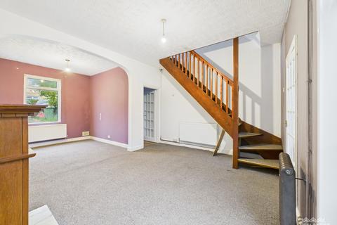 3 bedroom end of terrace house for sale, Clifton Square, Griffithstown, Torfaen