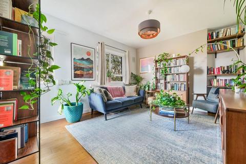 2 bedroom flat for sale, Brecknock Road, Tufnell Park, N19